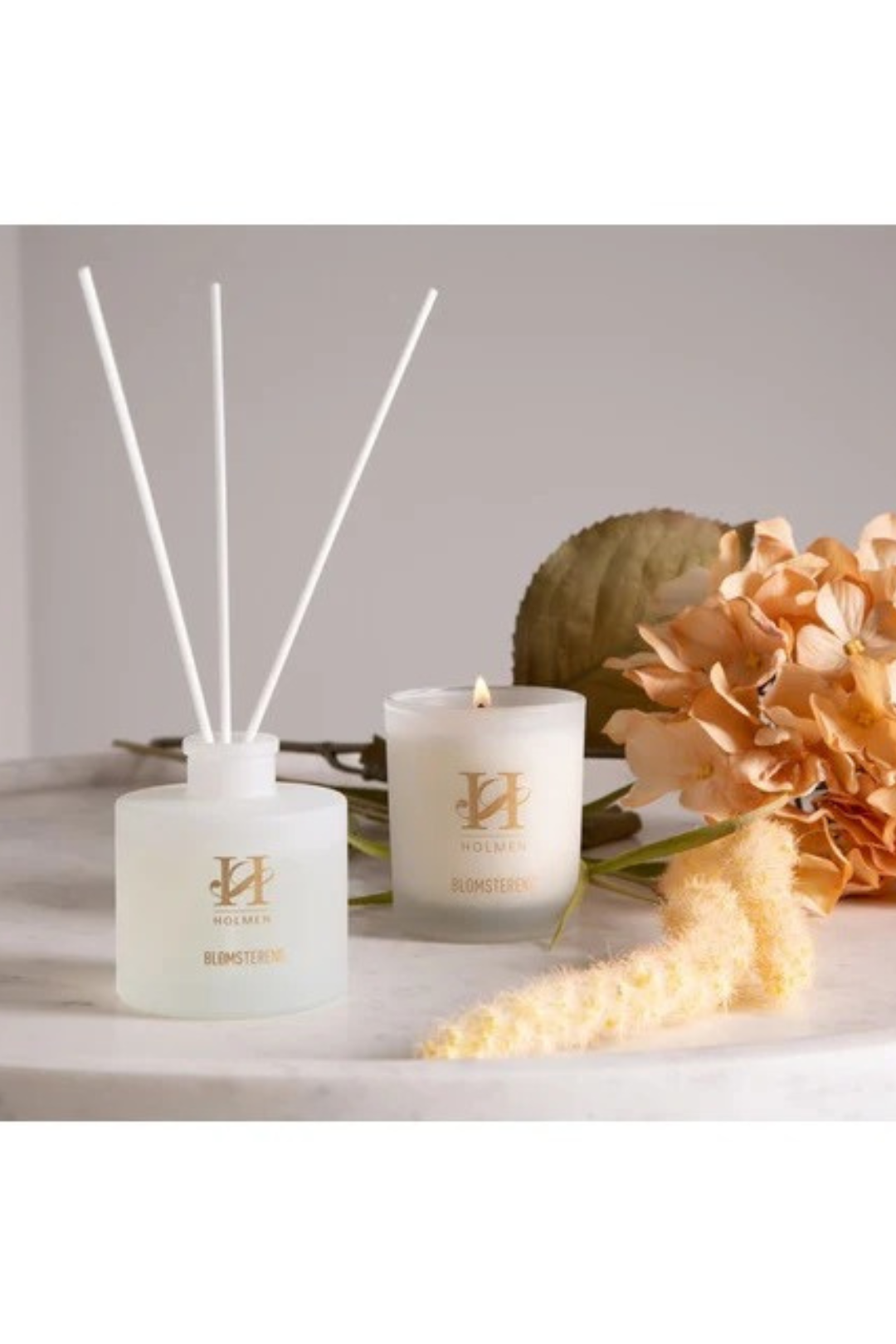 Lumiere - Duftlys 140g, Blomstereng