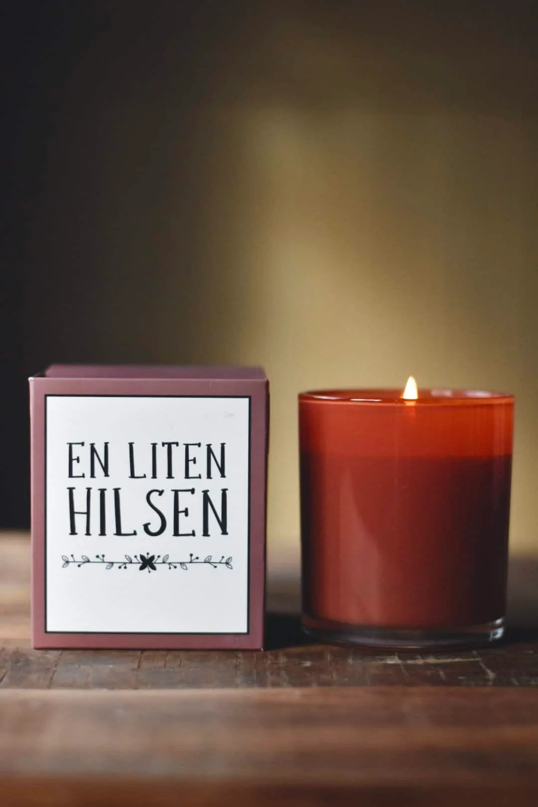 Duftlys i gaveeske 8x9cm «en liten hilsen»