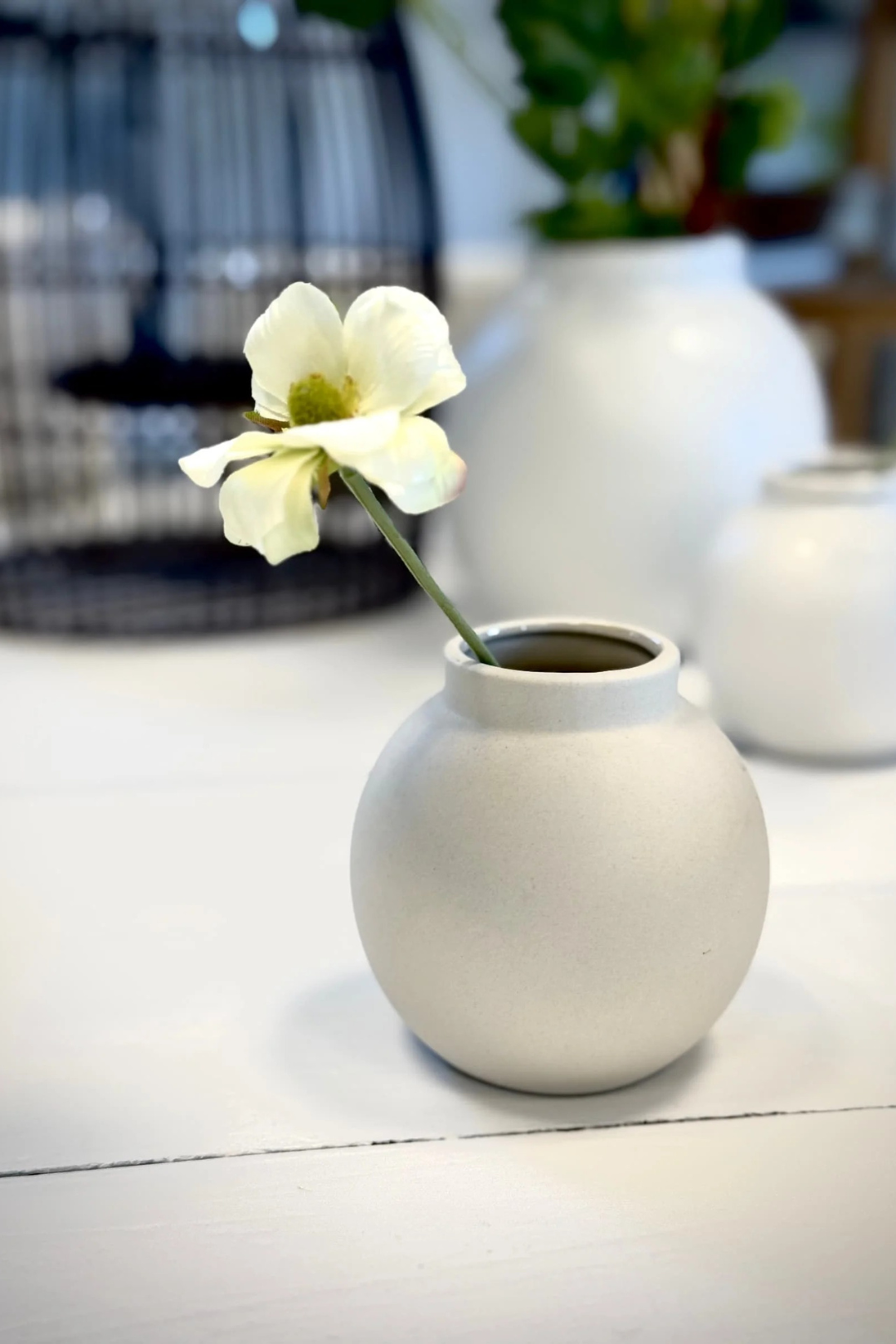 Sögne nora vase balloon beige small