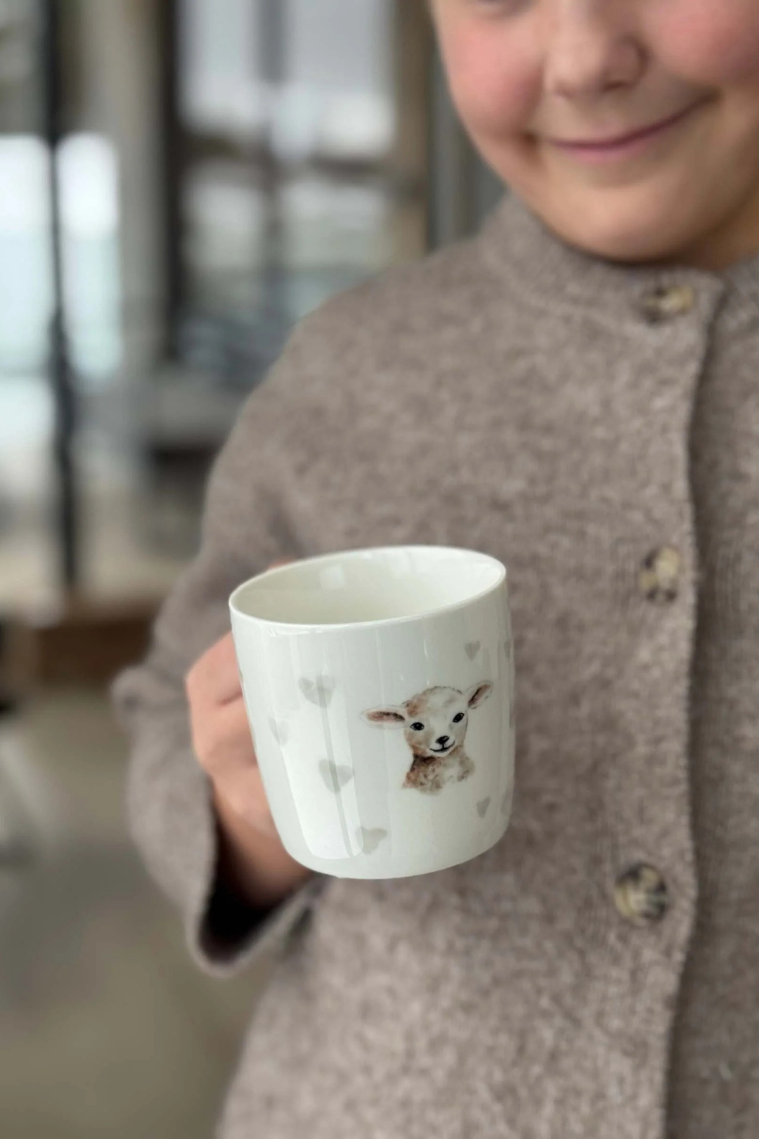 Sögne krus hvit kids lam