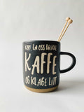 Krus h 9,5 cm "Klage litt"