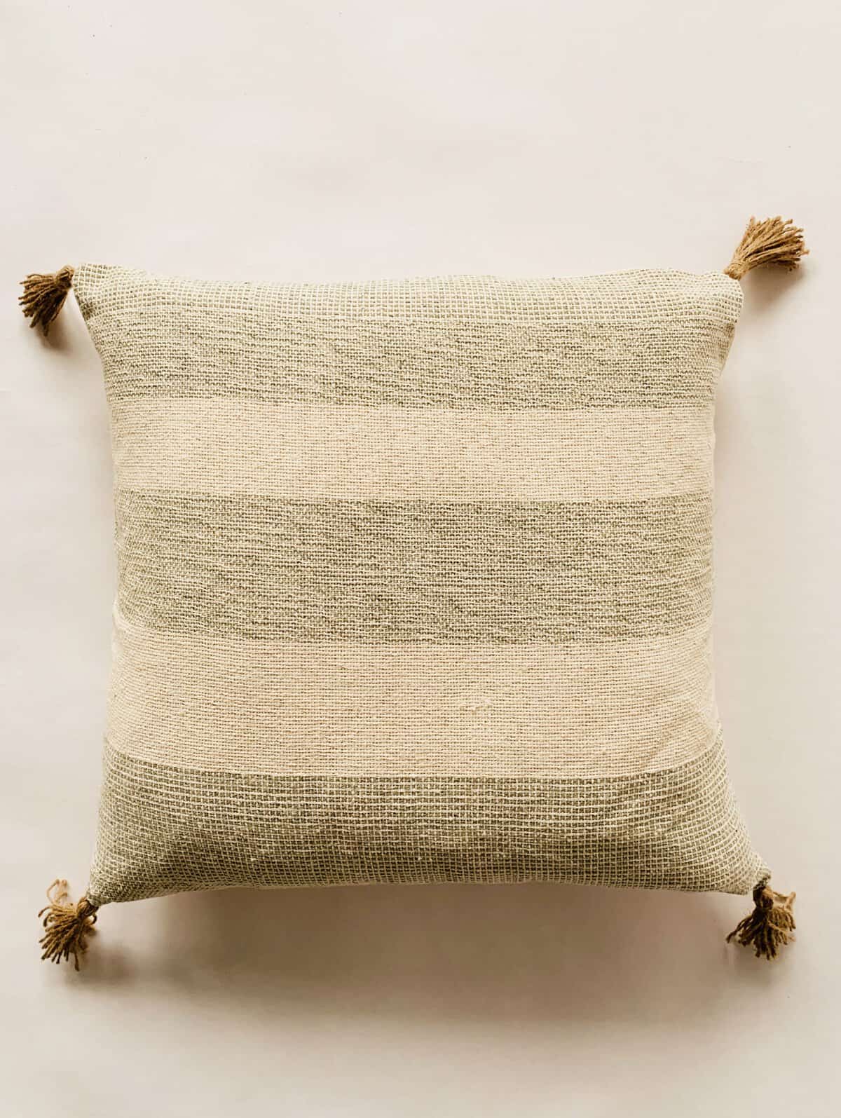 Putetrekk m striper 60x60 cm grønt